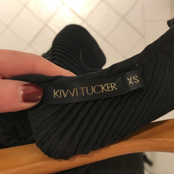 Kiwi tucker black lace slip - Picture 3 of 3